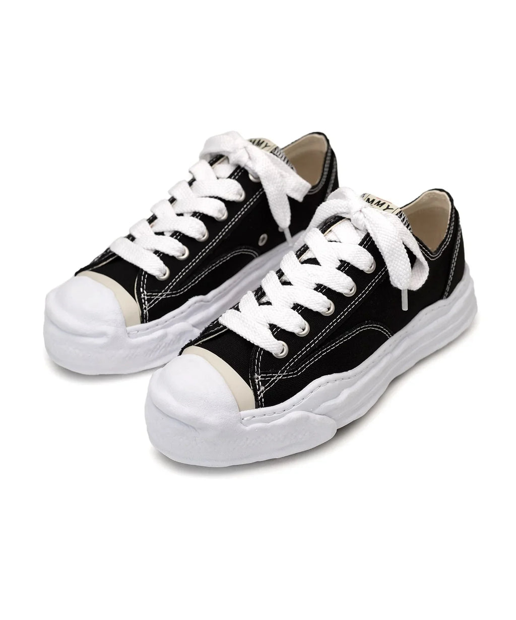 "Aeson Low Top" Sneaker